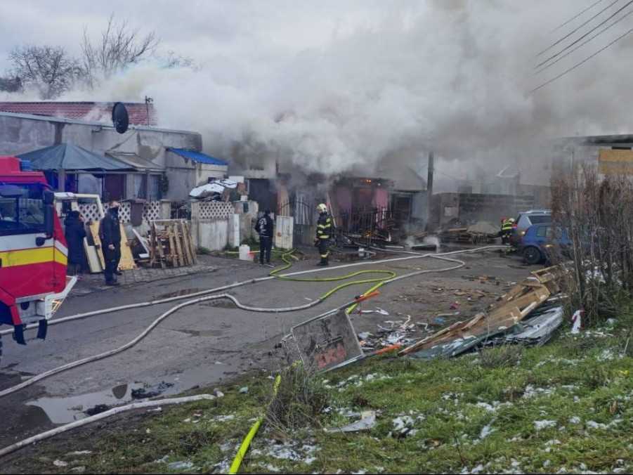 Horiaci dom v mestskej časti Džungla v Košiciach.