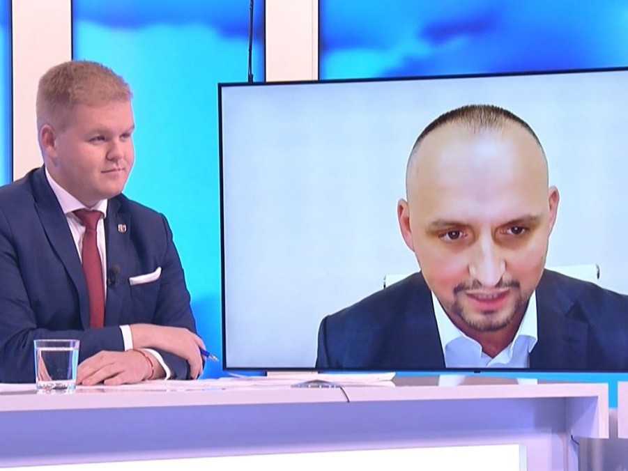 Zľava poslanci Michal Bartek (Hlas-SD) a František Majerský (KDH).