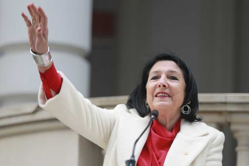 Salome Zurabišviliová sa označila za jedinú legitímnu hlavu štátu, avšak prisľúbila opustenie prezidentského paláca.