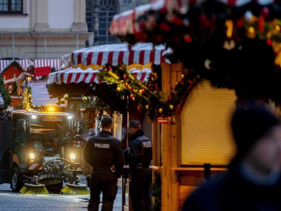 Vianočný trh v nemeckom Magdeburgu, kde v vrazilo auto do davu ľudí.