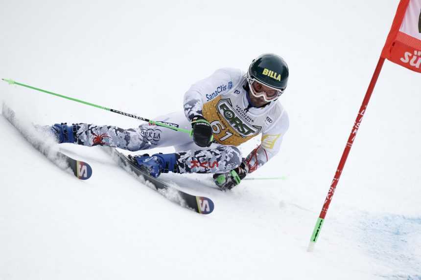 Andreas Žampa vyrovnal svoje kariérne maximum a prvýkrát v sezóne bodoval. Obrovský slalom v Alta Badii ovládol Odermatt