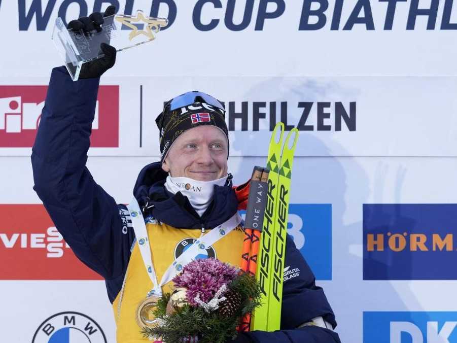 Nórsky biatlonista Johannes Thingnes Bö.