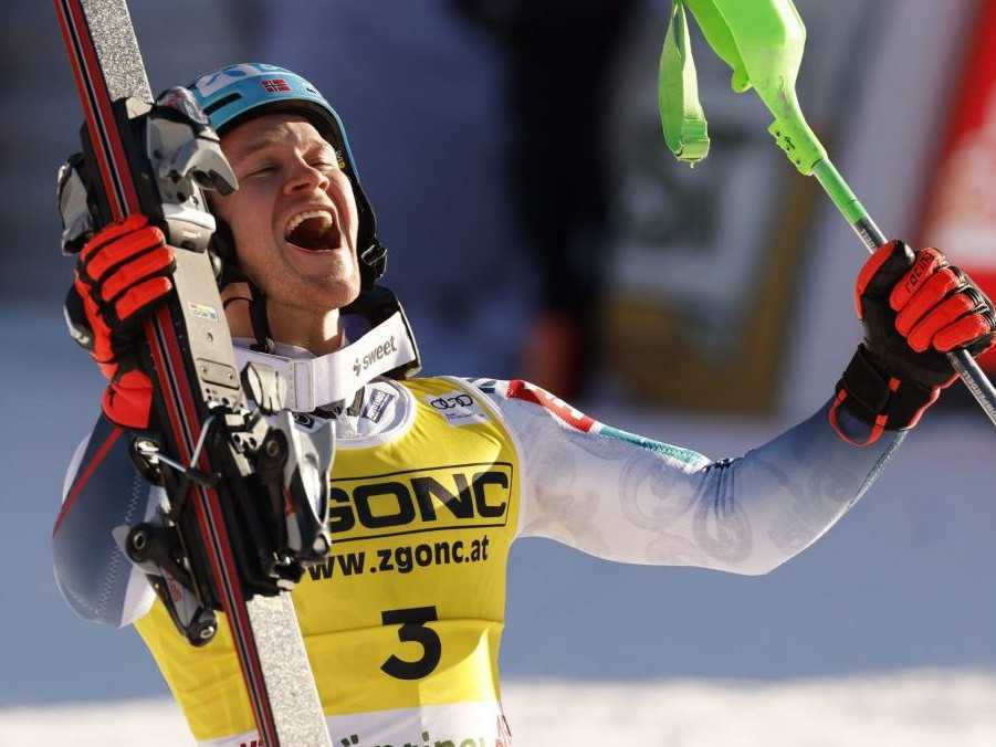 Nórsky lyžiar Timon Haugan.