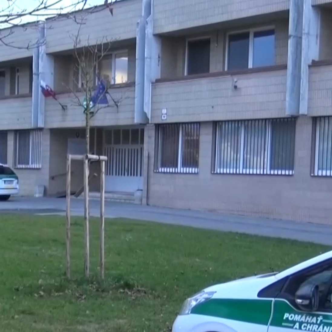 Policajt po vianočnom večierku údajne znásilnil kolegyňu