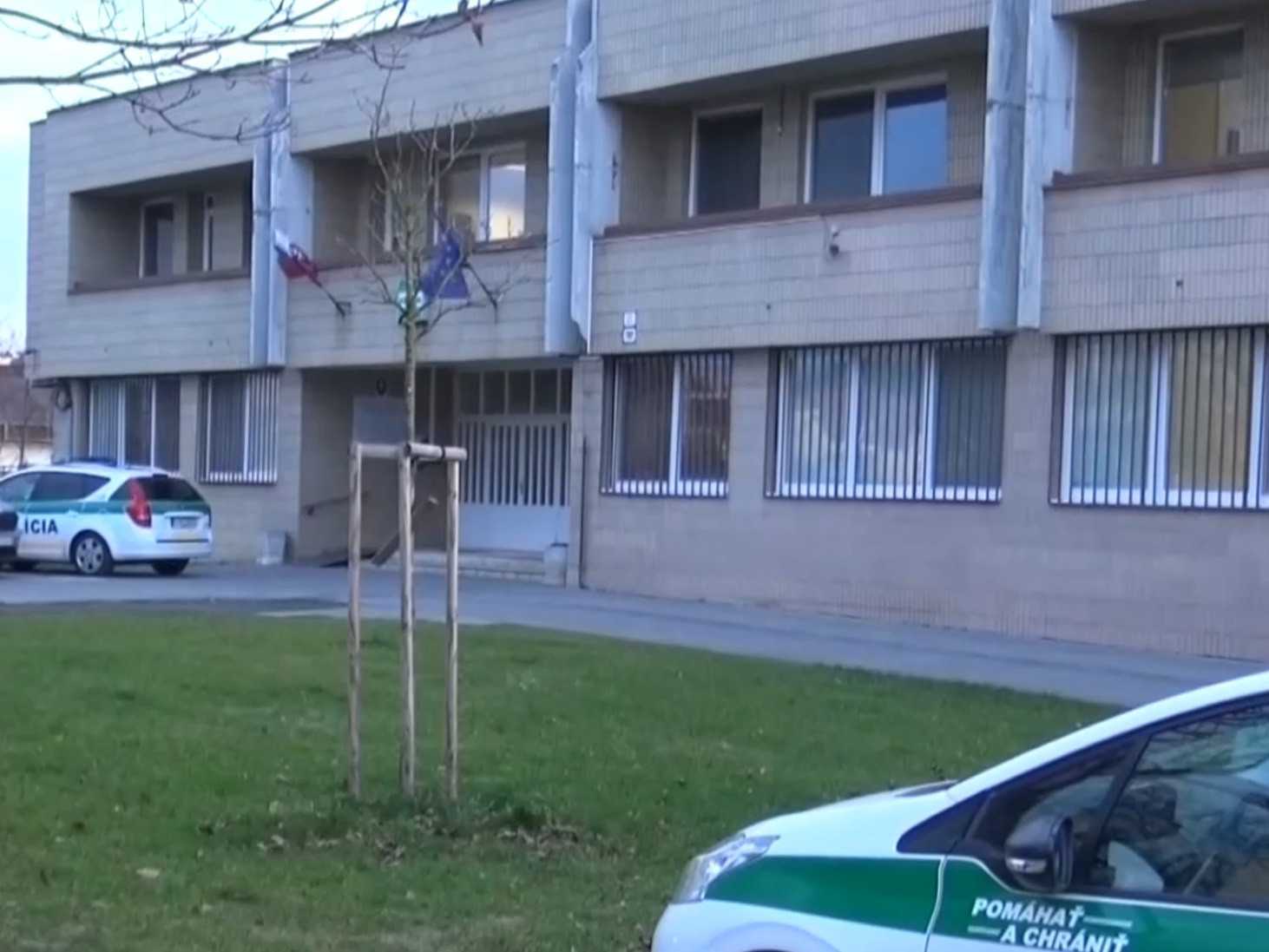 Policajt po vianočnom večierku údajne znásilnil kolegyňu