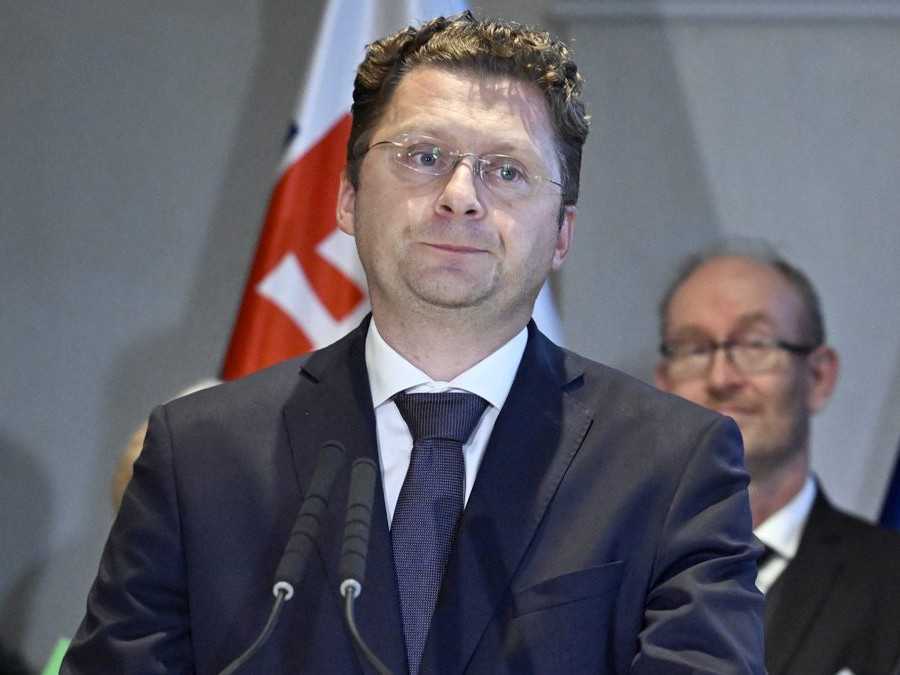 Archívna snímka: Predseda LOZ Peter Visolajský.