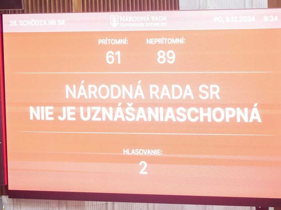 tabuľa s hlasovaním v NR SR