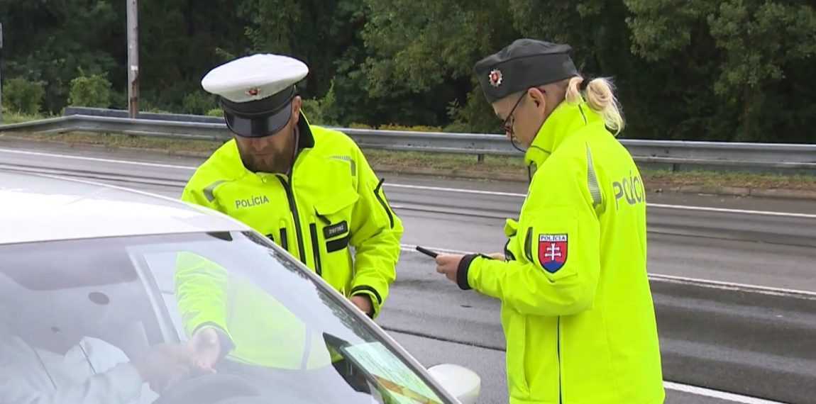 Vodičov čaká zmena: Od nového roka ich môžu policajti testovať na drogy priamo v premávke