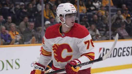 Slovenský hokejista v drese Calgary Flames Martin Pospíšil.