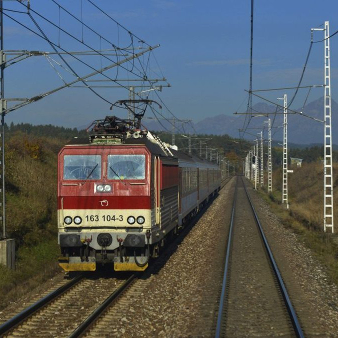 Rušňovodič viedol vlak na trase z Česka na Slovensko pod vplyvom drog