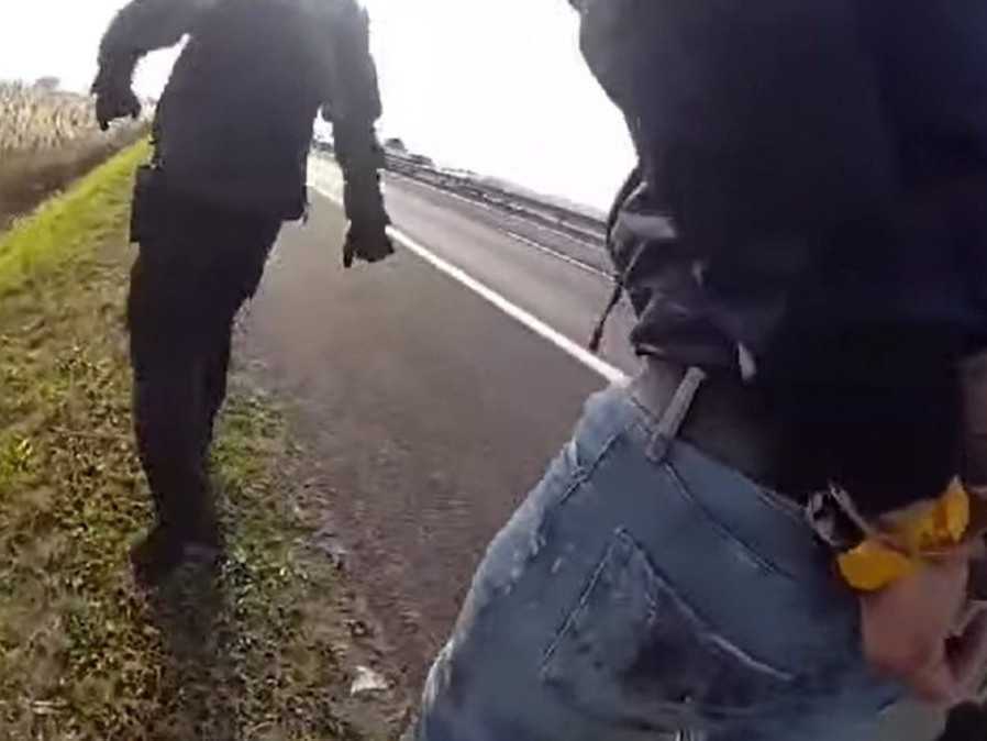 Zábery z telovej kamery.