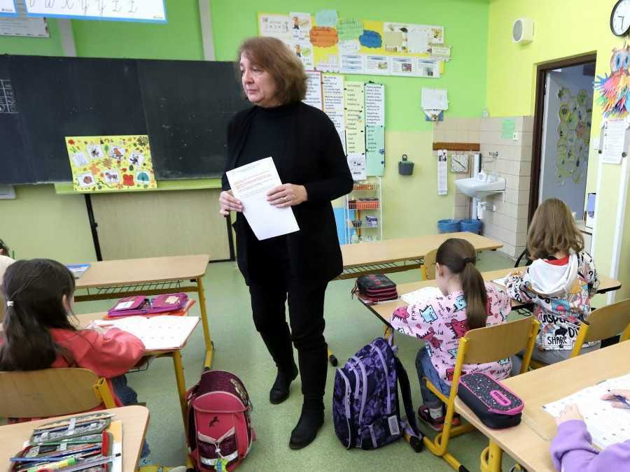 Odmena pre učiteľov nepokryje ani infláciu. Požadujú vyššie tarifné platy, tie podľa T. Druckera v januári neporastú