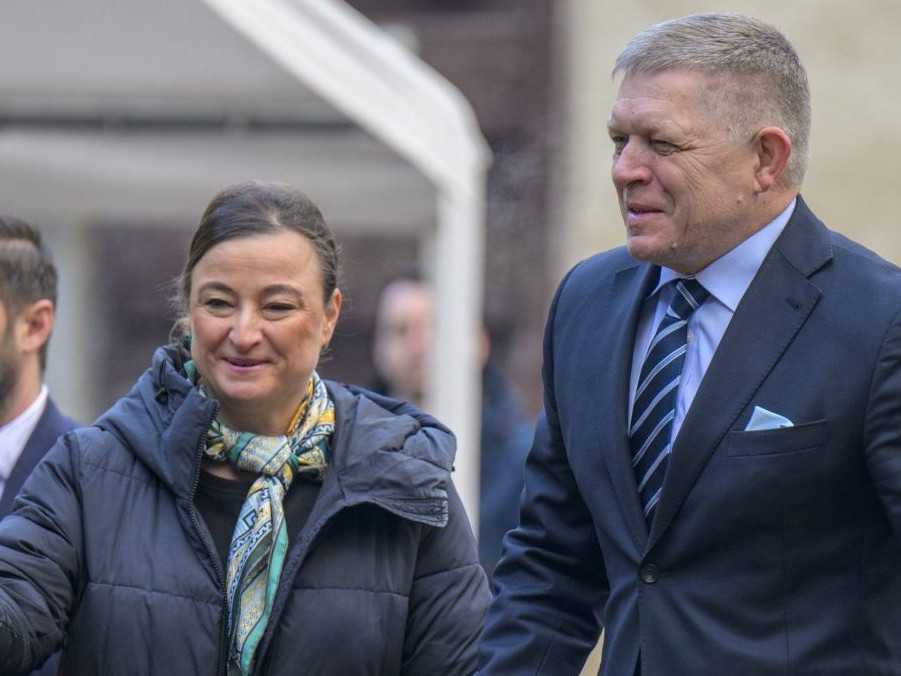 Predseda vlády SR Robert Fico (Smer-SD) pred výjazdovým rokovaním vlády Slovenskej republiky v Červenom Kláštore.