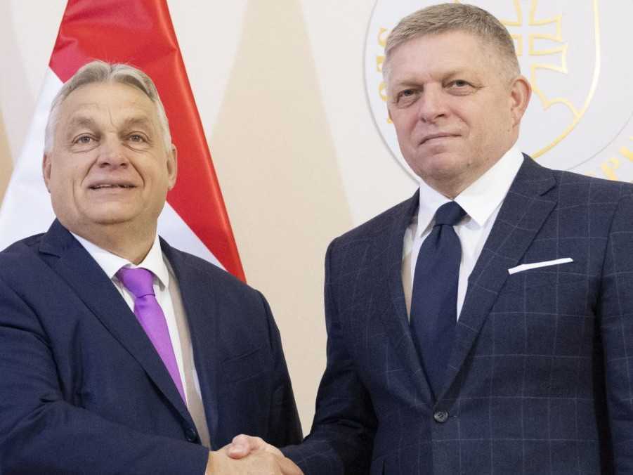 Maďarský premiér Viktor Orbán a premiér SR Robert Fico.