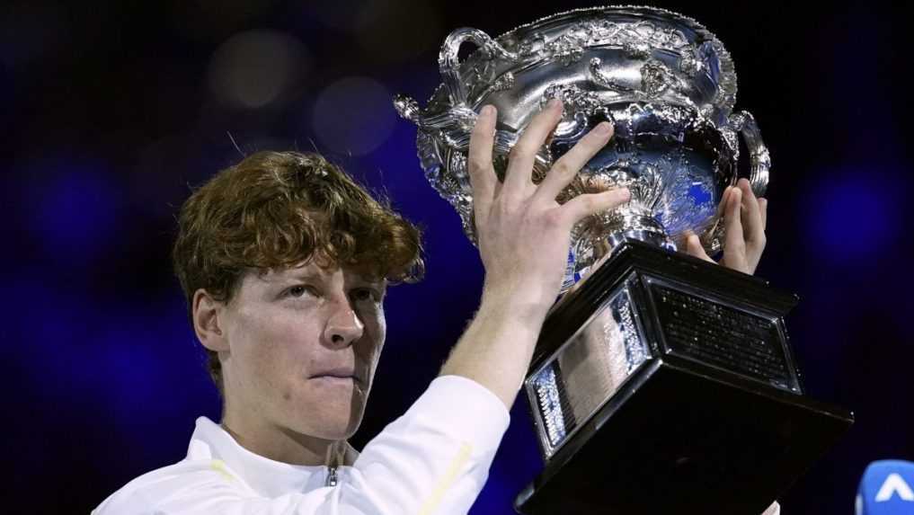 Mužské finále drámu neprinieslo: Sinner obhájil titul na Australian Open, Zverev neuspel ani na tretí pokus