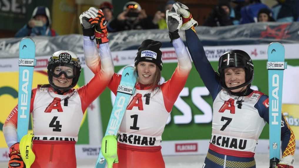 VIDEO: Vlhová a Shiffrinová prišli o nadvládu vo Flachau. Večerný slalom si podmanili Švajčiarky, triumf oslavuje   Rastová 