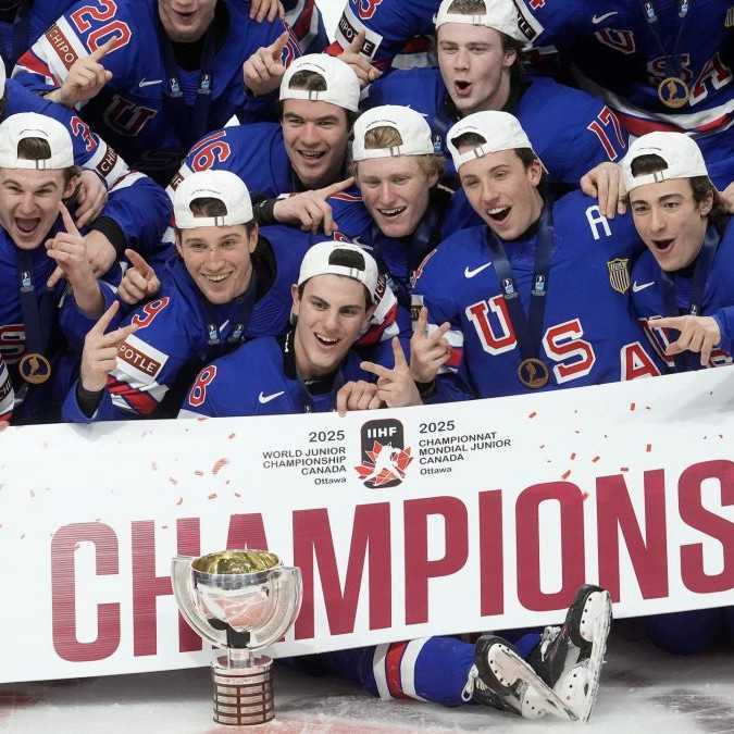 Šampiónmi MSJ sa opäť stali USA, Fínov však zdolali až po predĺžení. Bronz si vybojovalo Česko