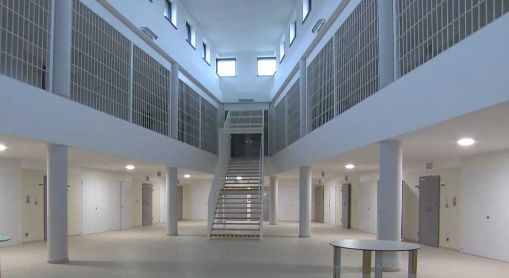 M. Žilinka upozornil na žalostný stav detenčných zariadení na Slovensku, vládu žiada o nápravu