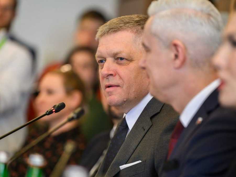 Na snímke Robert Fico.