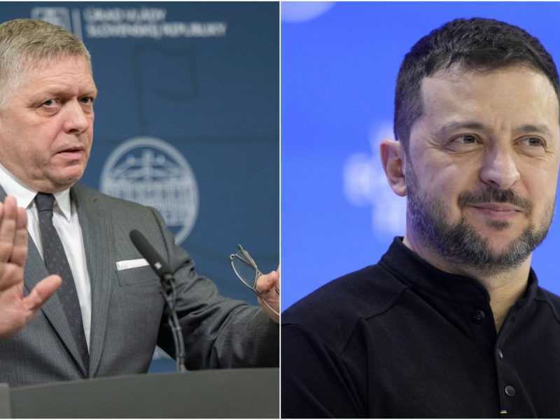 Na snímke zľava Robert Fico a Volodymyr Zelenskyj.