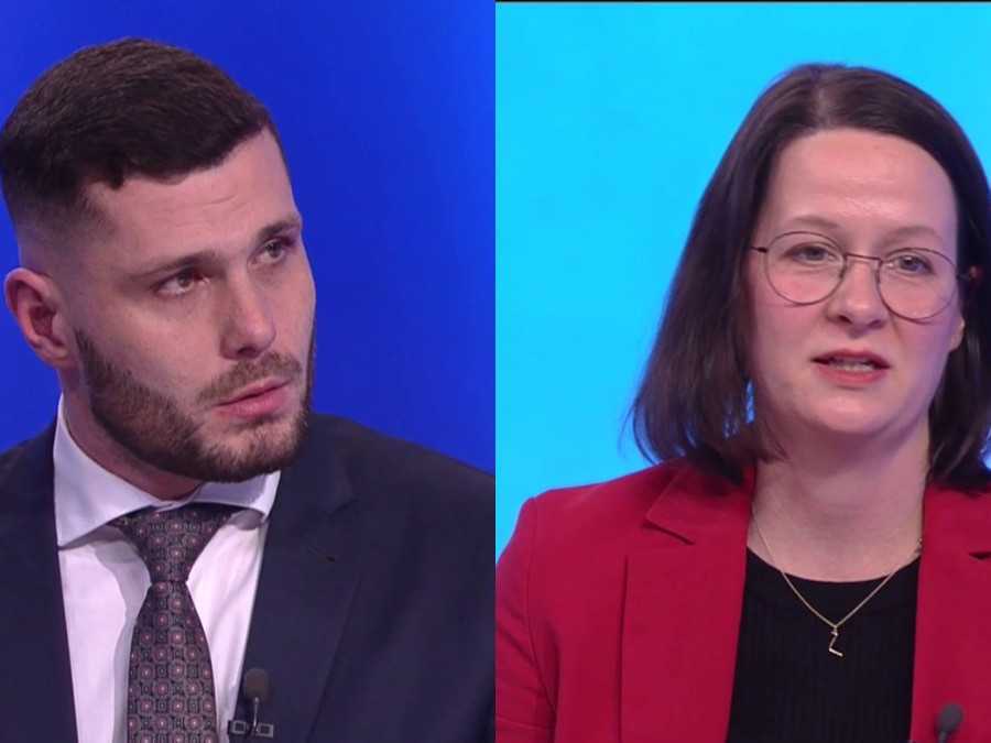 Poslanec Richard Glück (Smer-SD) a poslankyňa Zuzana Števulová (PS).