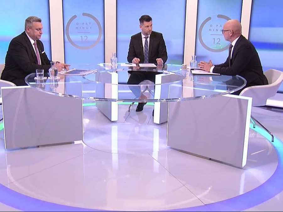 Politická diskusná relácia O 5 minút 12.