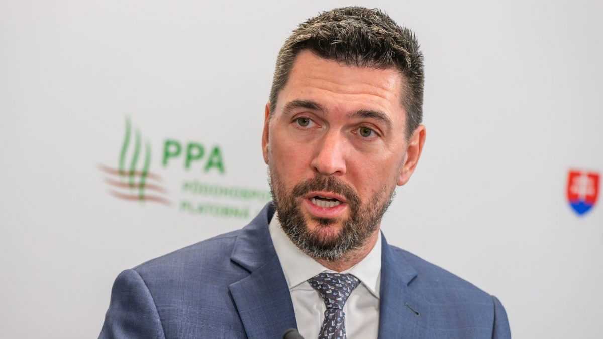 Eurokomisia žiada ozdravenie PPA. Mimoriadna sch&ocirc;dza sa zasekla, odobratie akredit&aacute;cie podľa ministra Tak&aacute;ča nehroz&iacute;