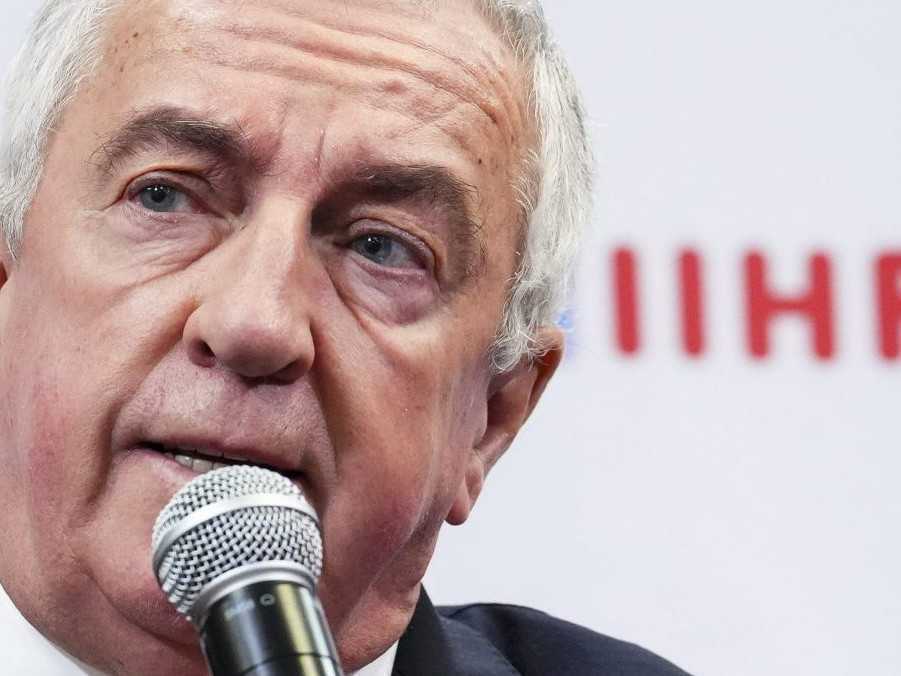 Prezident IIHF Luc Tardif.