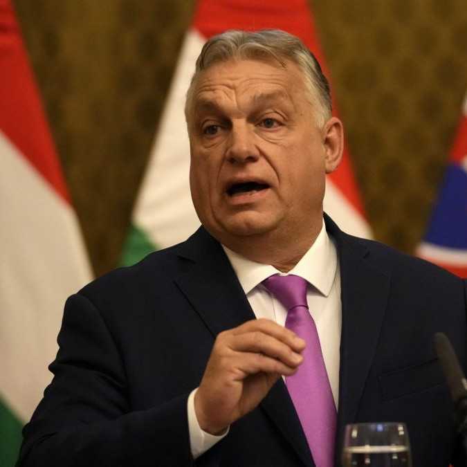 Maďarský premiér Orbán chce, aby Únia presvedčila Kyjev k obnove prepravy ruského plynu