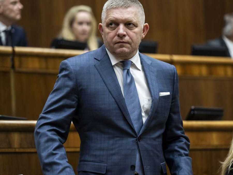 Premiér Robert Fico.