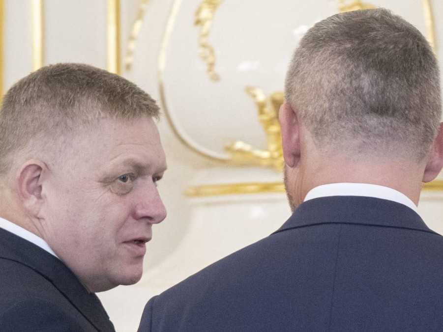 Sprava prezident Peter Pellegrini a premiér Robert Fico.