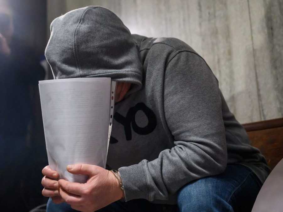 Ivo P. pred pojednávaním v prípade znásilnenej študentky Sone.