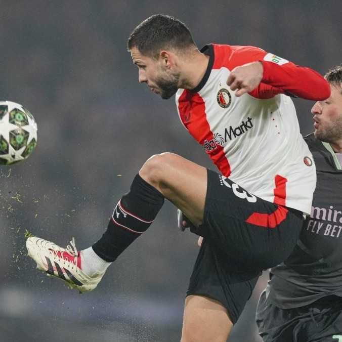 Liga majstrov: Feyenoord s Hanckom zaskočil milánskeho favorita, Bayern to s Celticom nemal ľahké