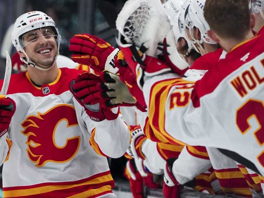 Hokejista Calgary Flames Morgan Frost.
