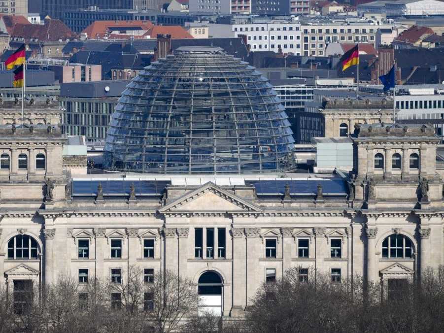 Do volieb v Nemecku ostáva už len niekoľko hodín. Štáb STVR sa vydal do jednej zo spolkových republík