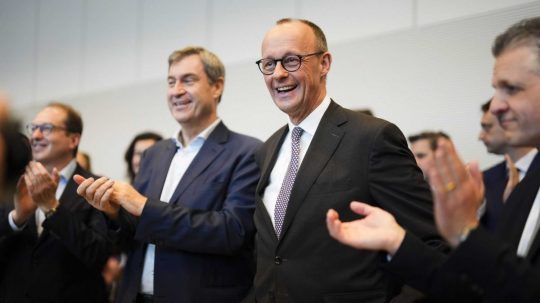 Na snímke Markus Söder a Friedrich Merz v Berlíne.
