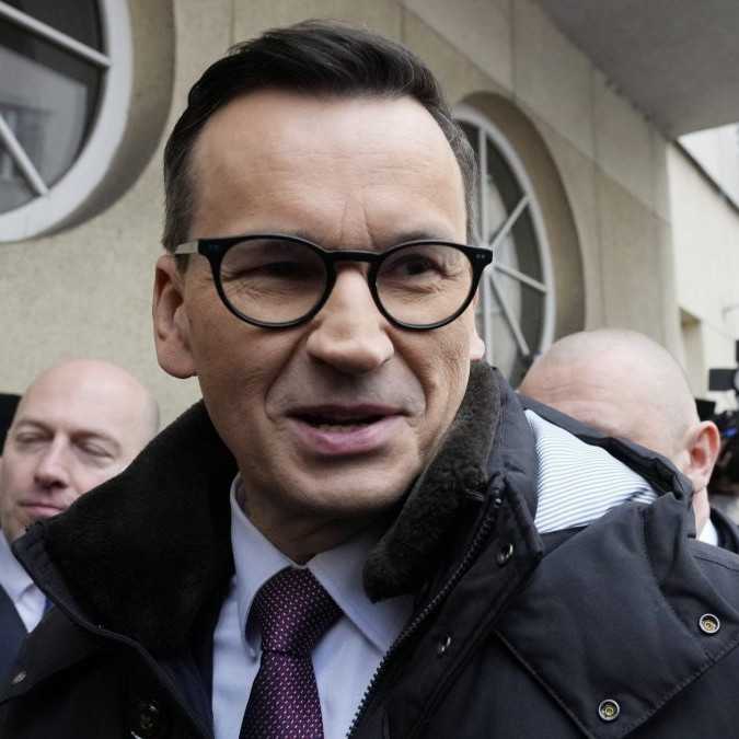 Úrady obvinili poľského expremiéra Morawieckého zo zneužitia právomocí a zanedbania povinností. Hrozí mu väzenie