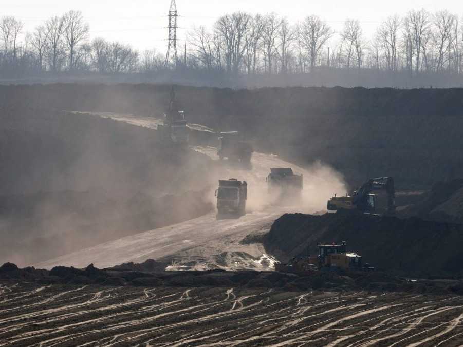 Ruské sily výrazne zintenzívnili svoje pozemné útoky na východe Ukrajiny