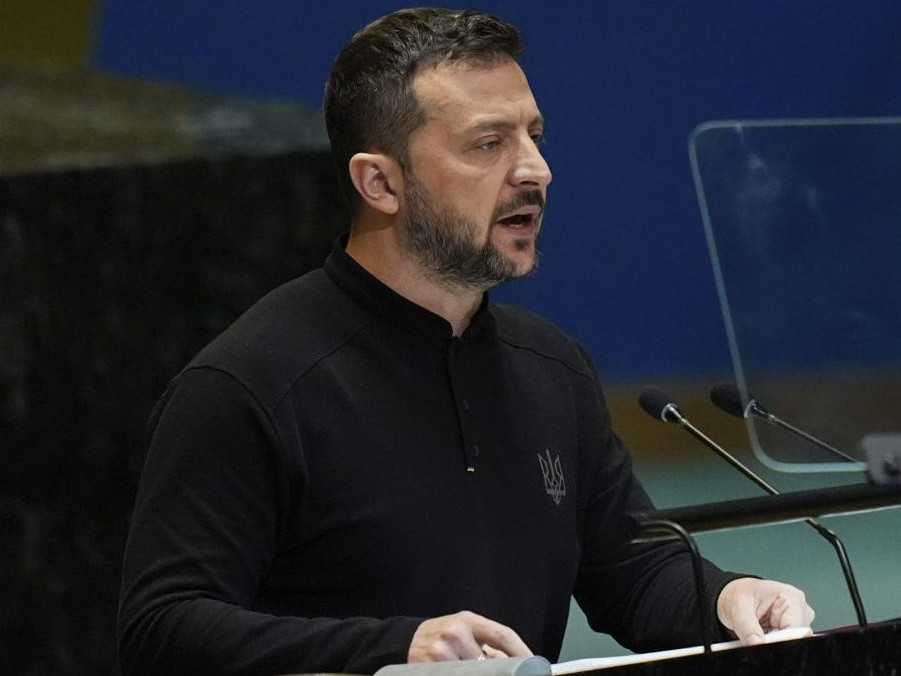 Tri roky odporu, vďačnosti a hrdinstva Ukrajincov. Zelenskyj ocenil obyvateľov a ich odpor voči agresii