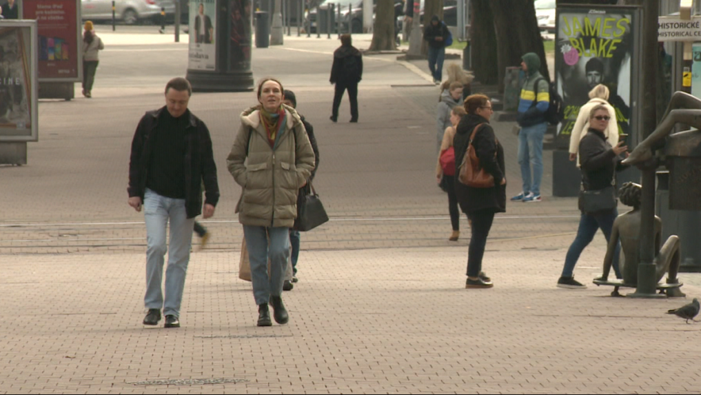 Rezort práce chce, aby sa z druhého piliera mohlo investovať aj do projektov ako nájomné byty. Opozícia varuje pred zoštátnením