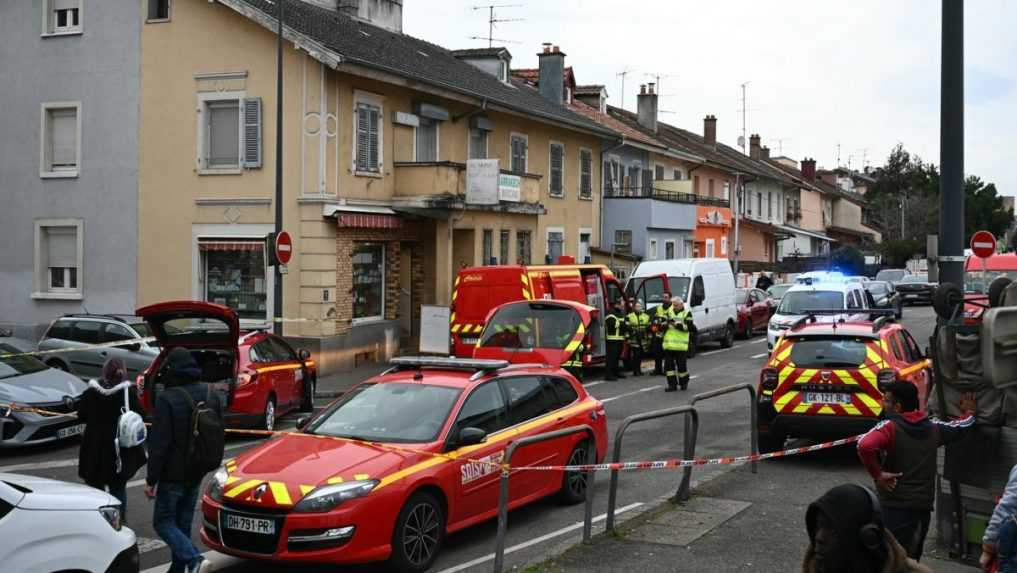 Útok nožom na východe Francúzska: Jeden človek prišiel o život, ďalší piati sú zranení