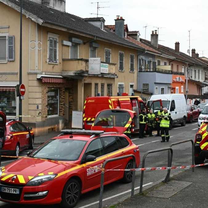 Útok nožom na východe Francúzska: Jeden človek prišiel o život, ďalší piati sú zranení