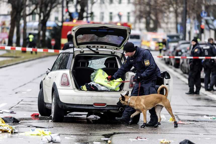 Auto vrazilo v Mníchove do davu. Polícia priblížila detaily incidentu, muž zrejme konal úmyselne