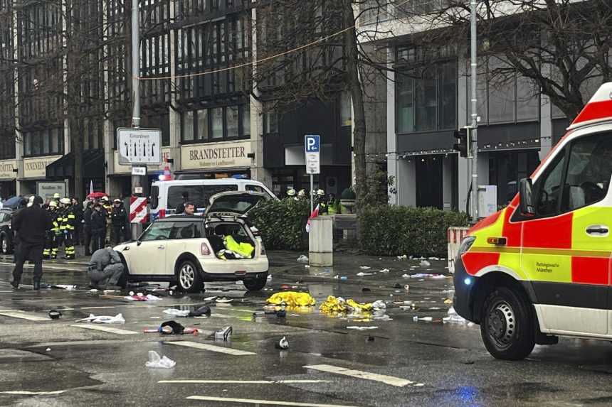 ZÃƒÂ¡chrannÃƒÂ© zloÃ…Â¾ky pracujÃƒÂº na mieste, kde v MnÃƒÂ­chove vrazilo auto do davu Ã„Â¾udÃƒÂ­.