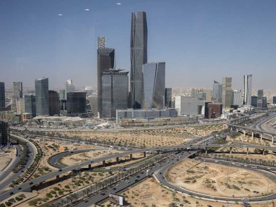 Na ilustračnej snímke pohľad na hlavné mesto Saudskej Arábie Rijád.