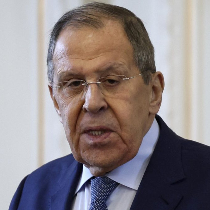 Sergej Lavrov odmietol myšlienku vyslania európskych mierových síl na Ukrajinu. Krok označil za podvod