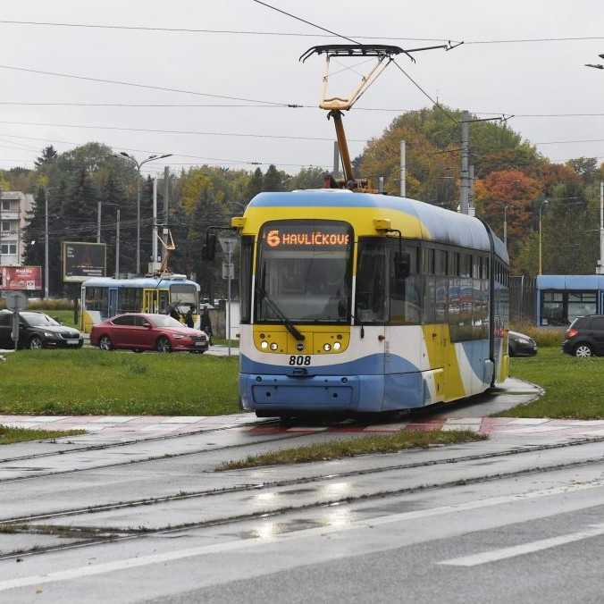 Košická MHD zažíva krízu: Vypadávajú električkové spoje, chýbajú vozidlá aj vodiči