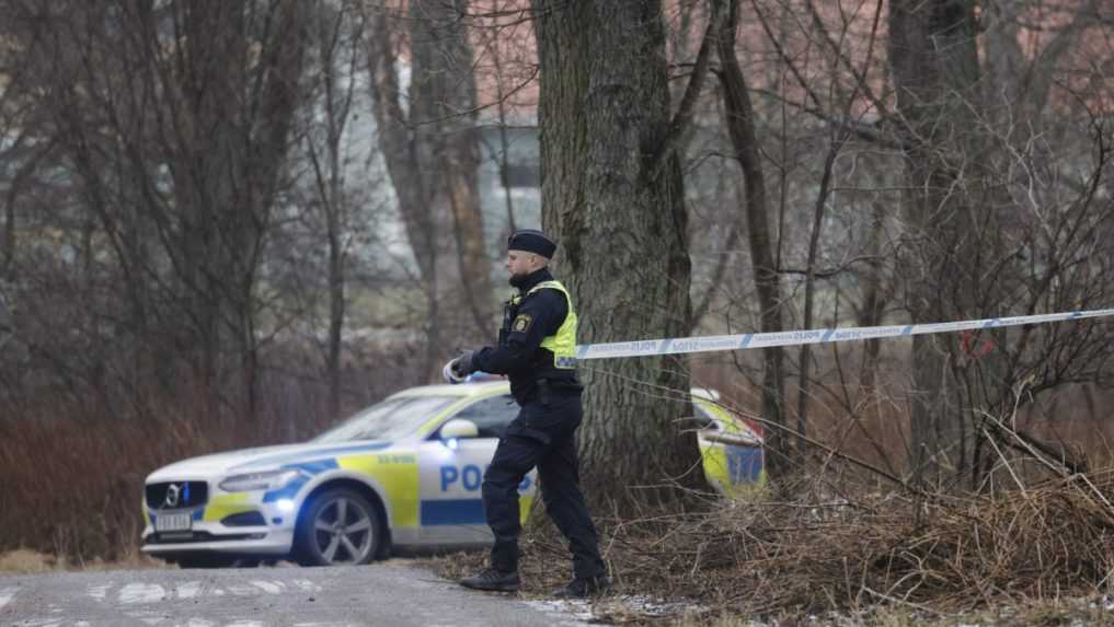 PolÃƒÂ­cia na mieste incidentu vo Ã…Â vÃƒÂ©dsku naÃ…Â¥ahuje pÃƒÂ¡sku.