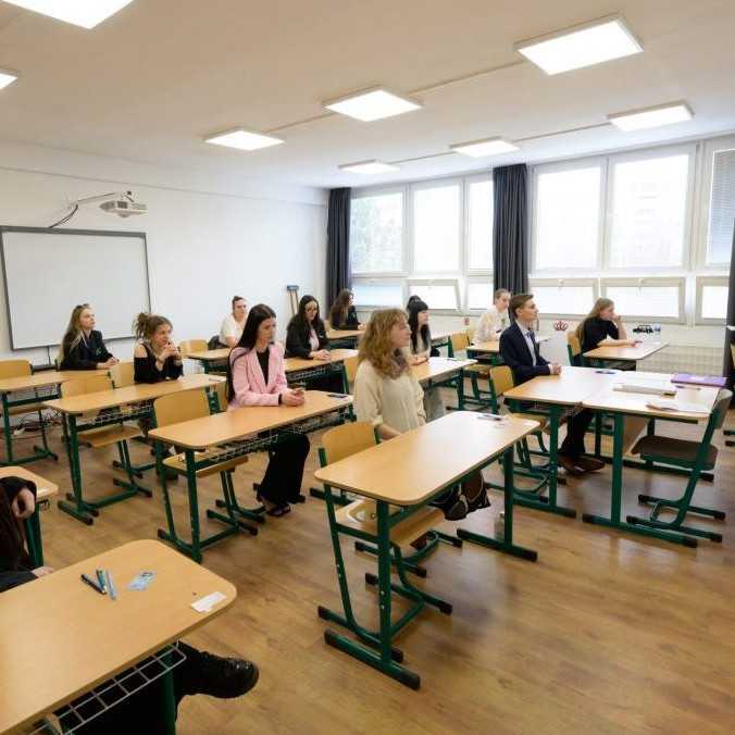 Maturitný týždeň uzavrie test a sloh pre žiakov zo škôl národnostných menšín
