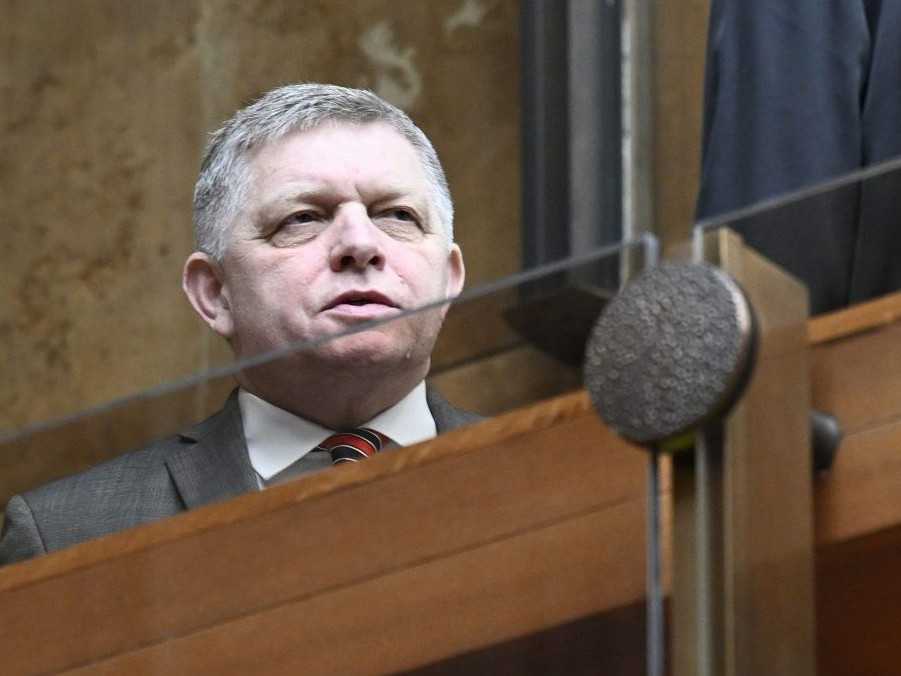 Na snímke predseda vlády SR Robert Fico (SMER-SD).
